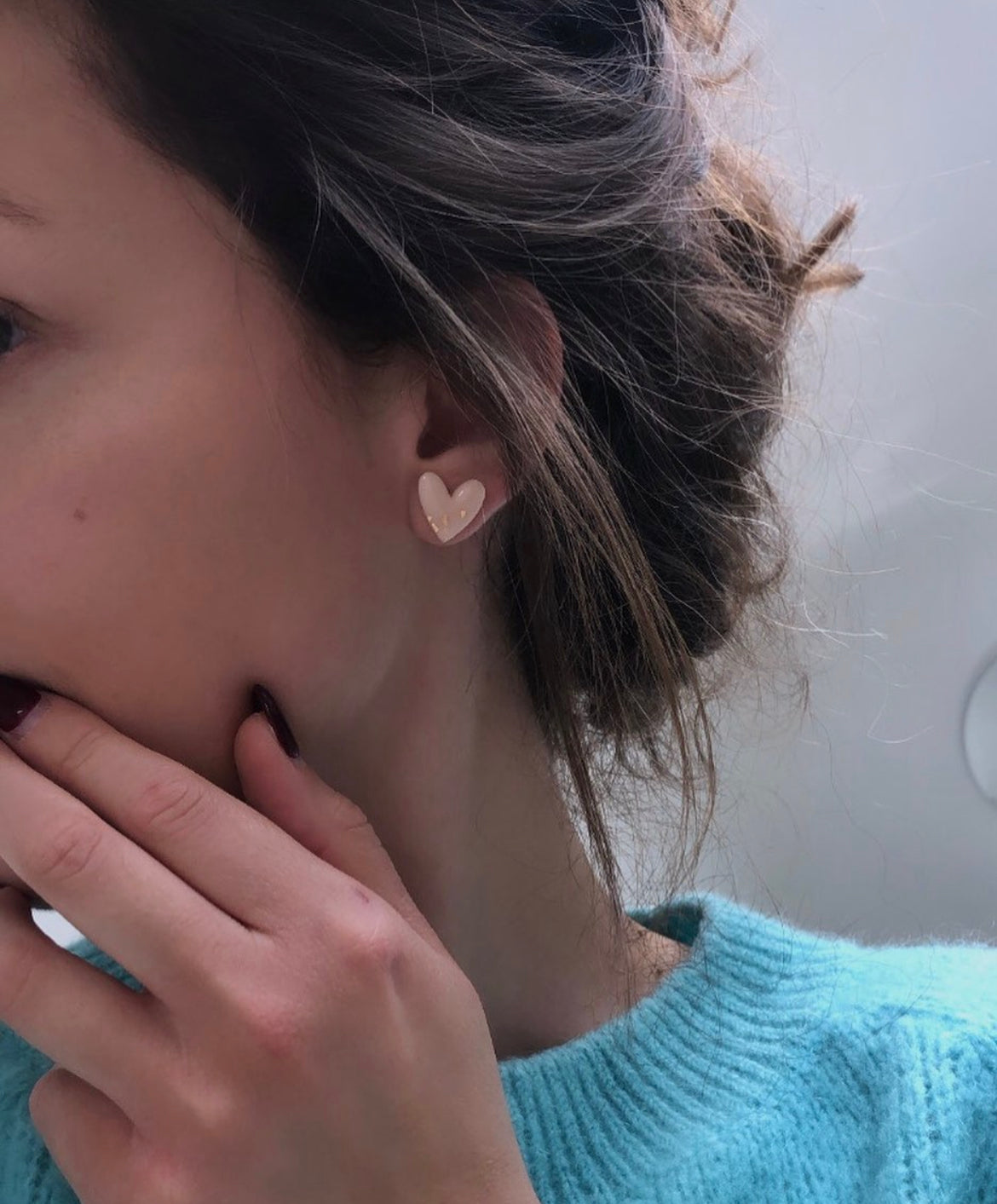 Petites Puces d'oreilles Coeur ♡ Rose poudré & éclats dorés