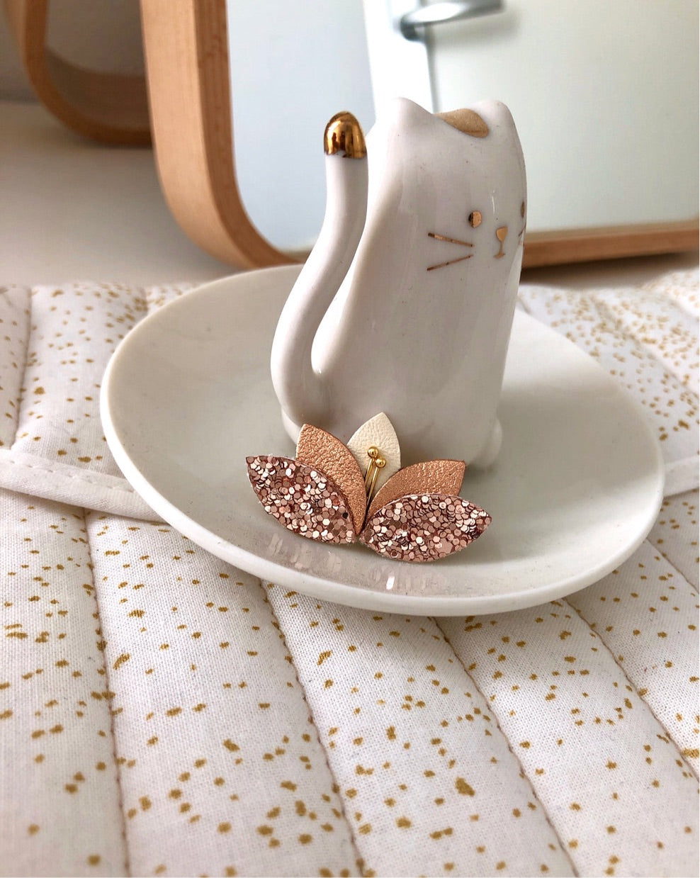 Broche poétique florale