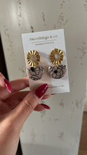 Charger l&#39;image dans la galerie, Boucles d’oreilles florales
