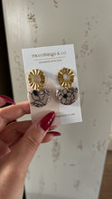 Charger l&#39;image dans la galerie, Boucles d’oreilles florales