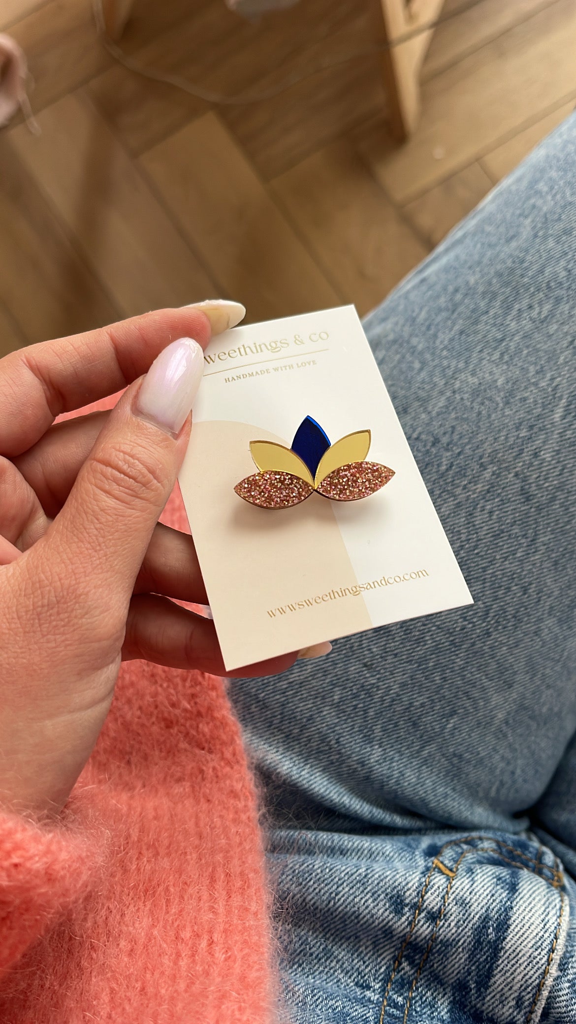 Broche poétique florale