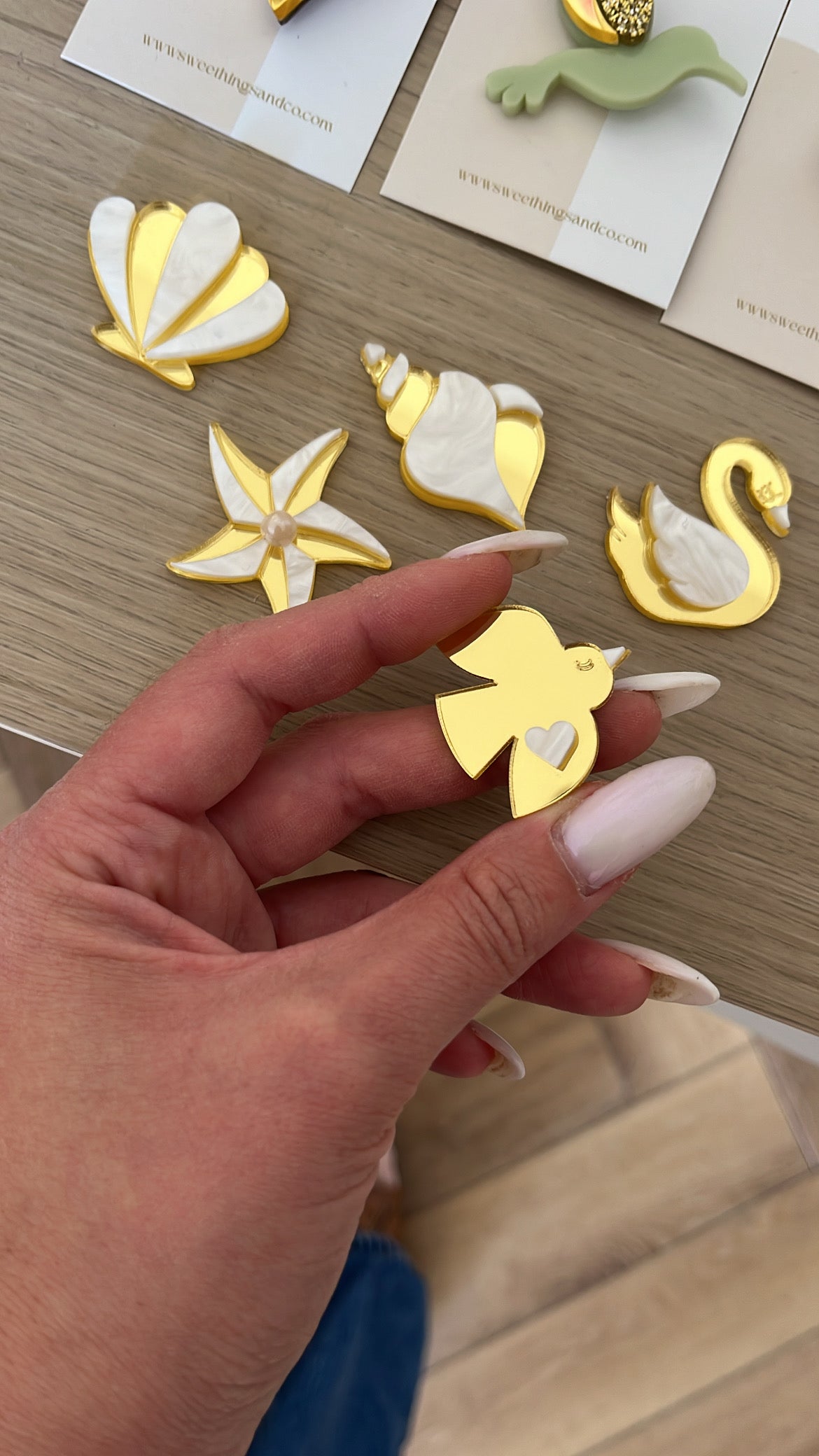 Broche grigris summer