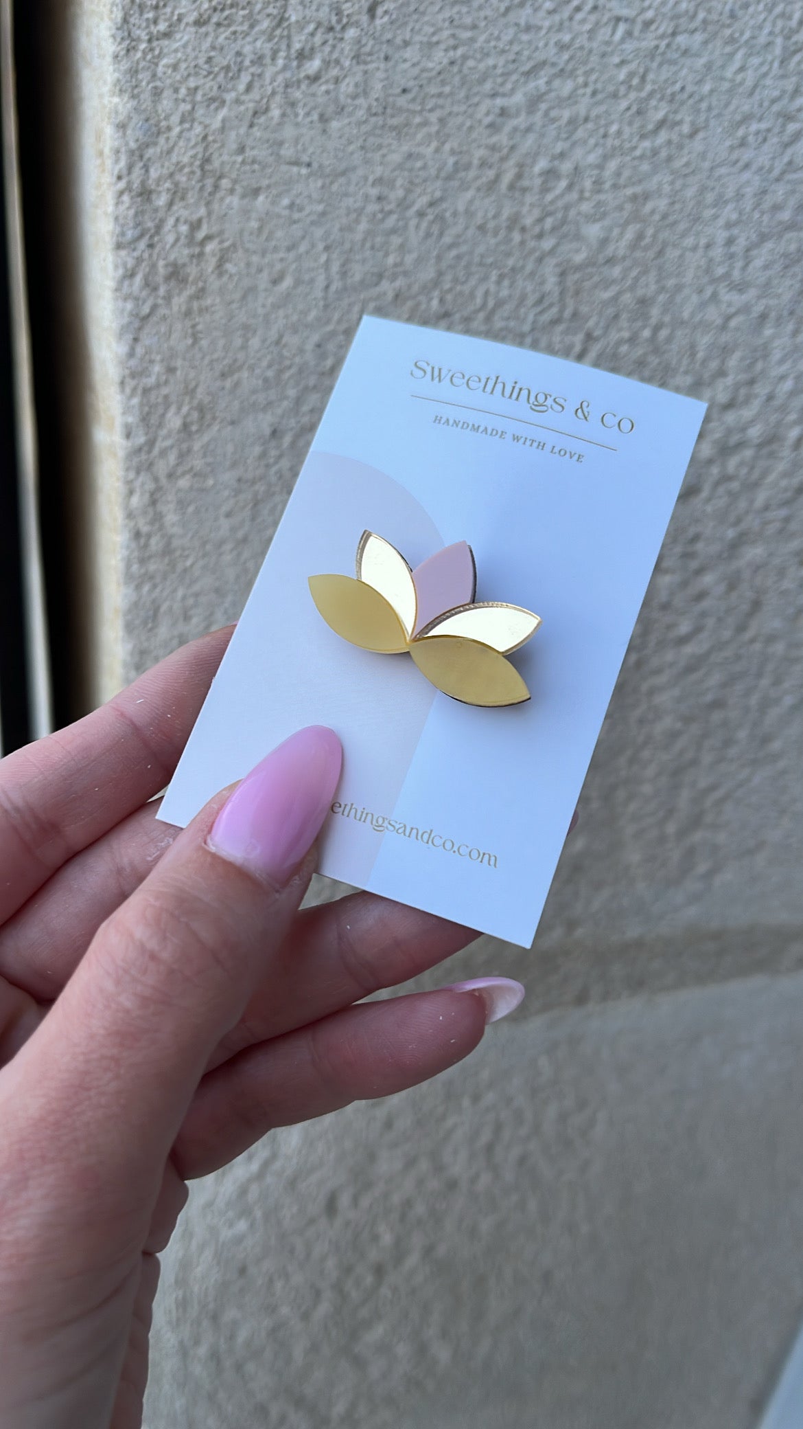 Broche lotus