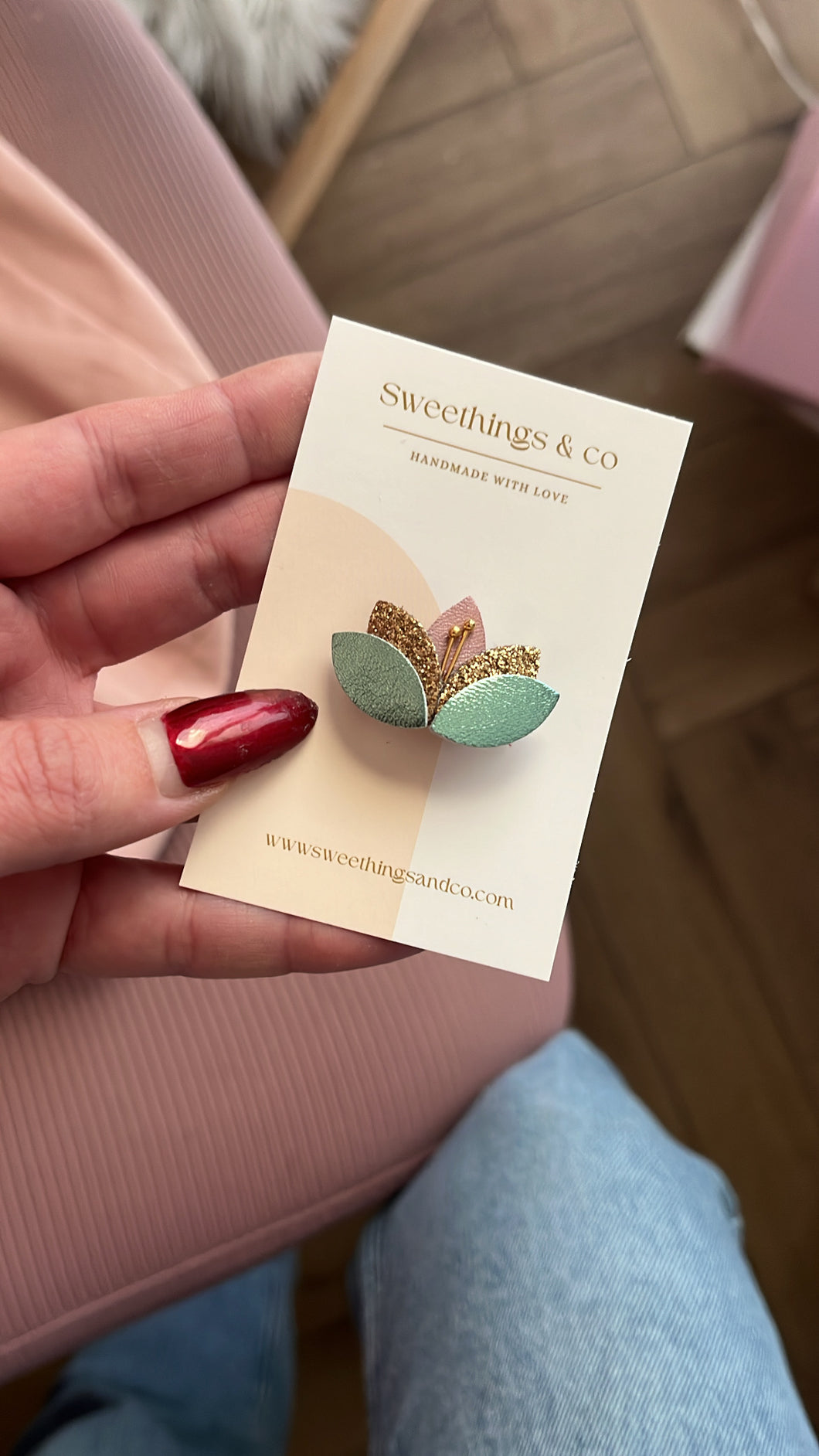 Broche poétique florale