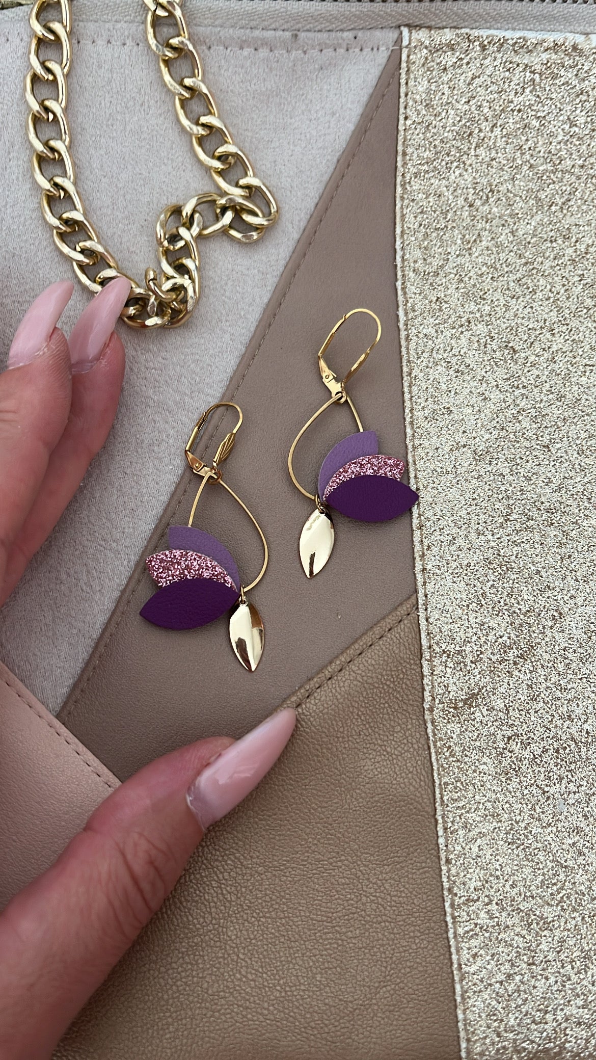 Boucles d'oreilles ISIS