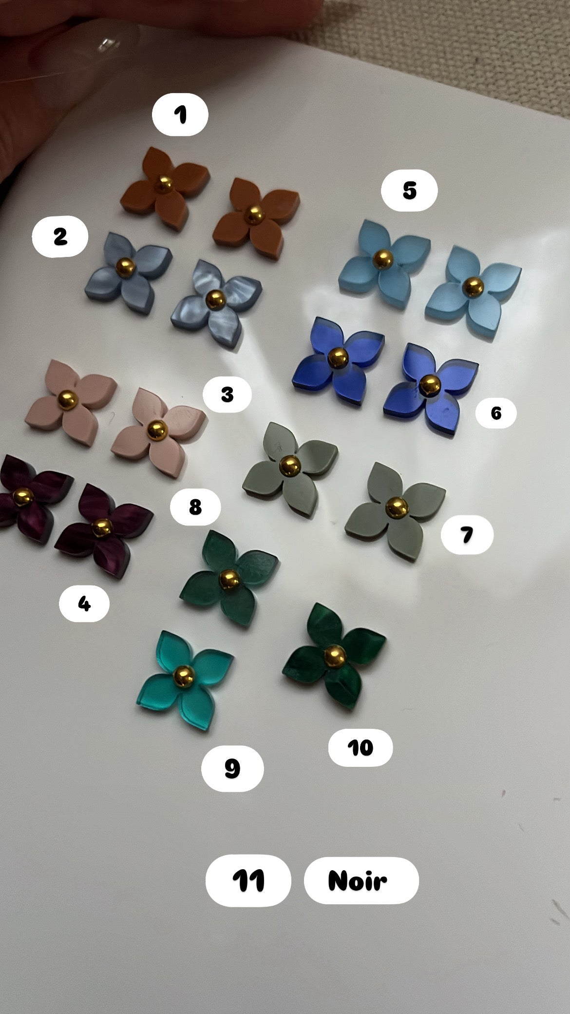 Puces d’oreilles florales - Palette de 11 couleurs