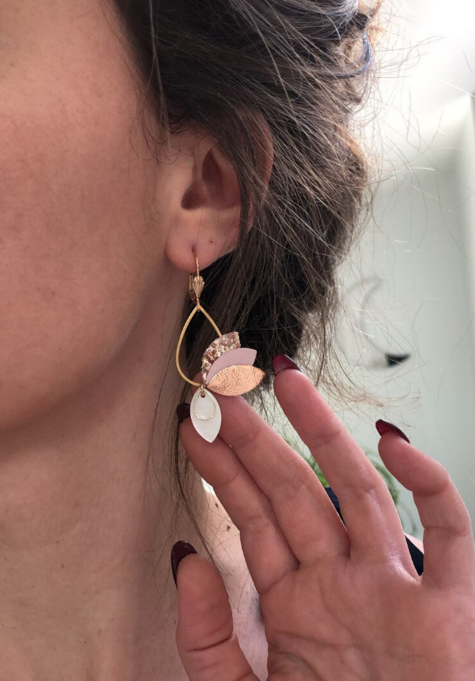 Boucles d'oreilles JASMINE NACRE