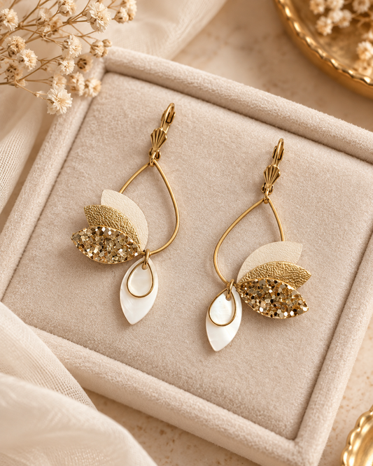 Boucles d'oreilles JASMINE NACRE