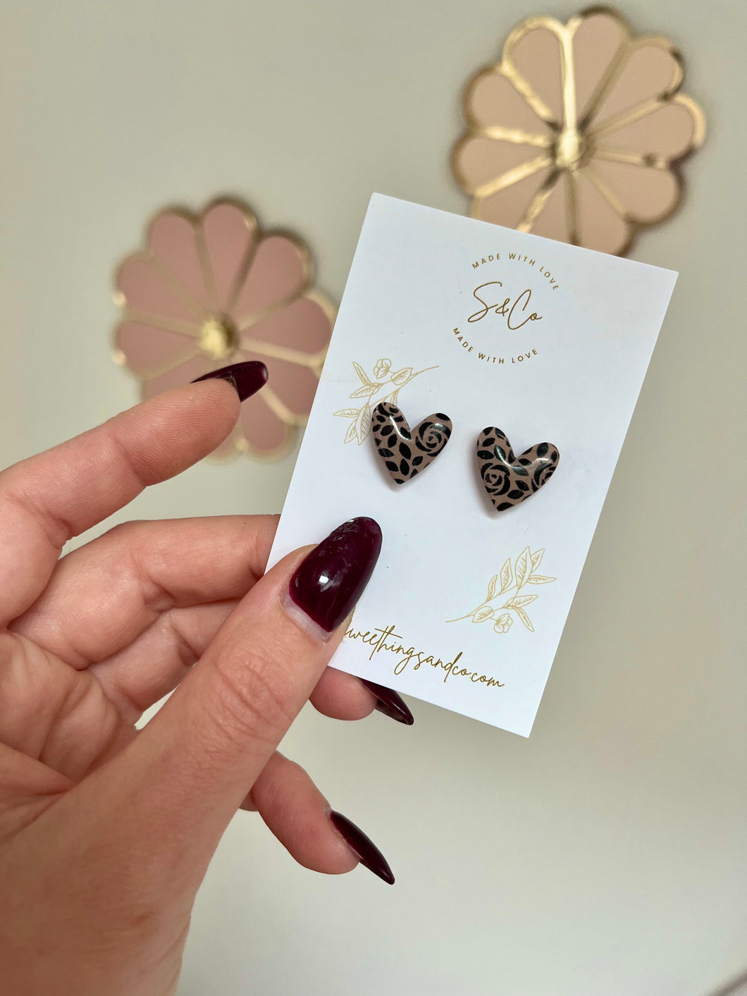 Puces d'oreilles coeur