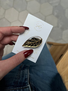 Broche poétique feuille