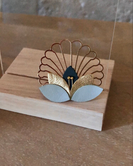 Broche poétique Paon