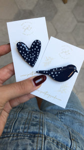 Broche poétique à pois