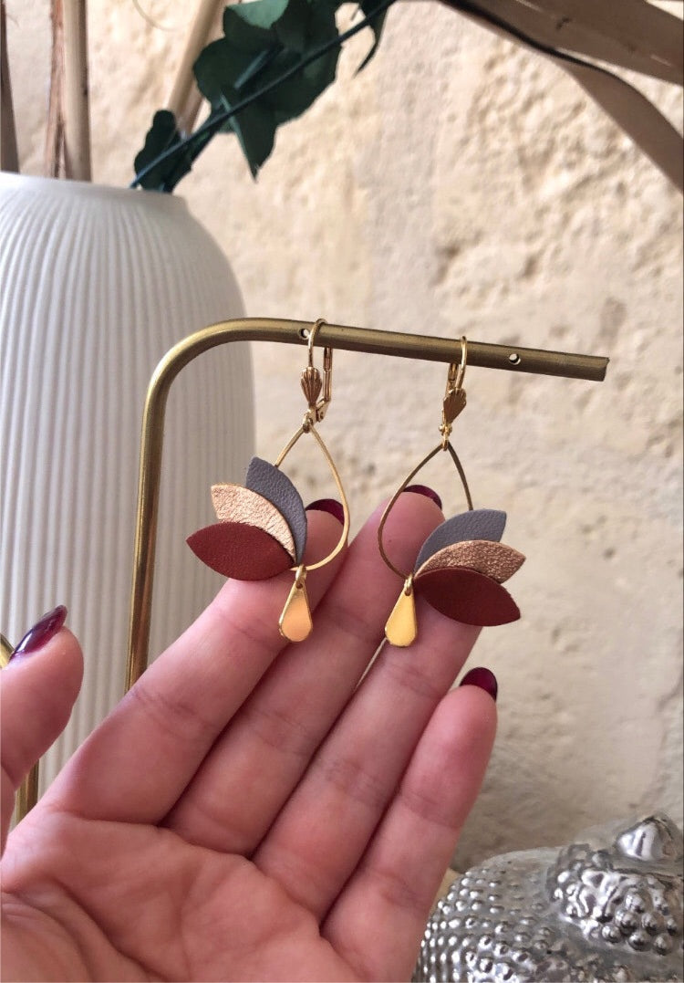 Boucles d'oreilles ISIS