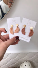 Charger l&#39;image dans la galerie, Boucles d&#39;oreilles LUNA (11 couleurs au choix)
